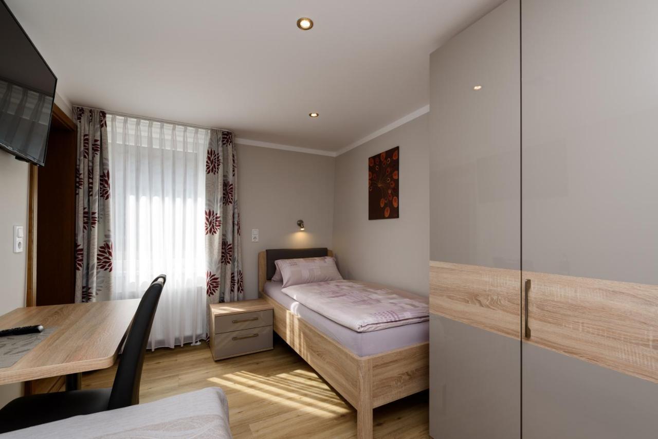 Hotel Deutsches Haus Aerzen Extérieur photo